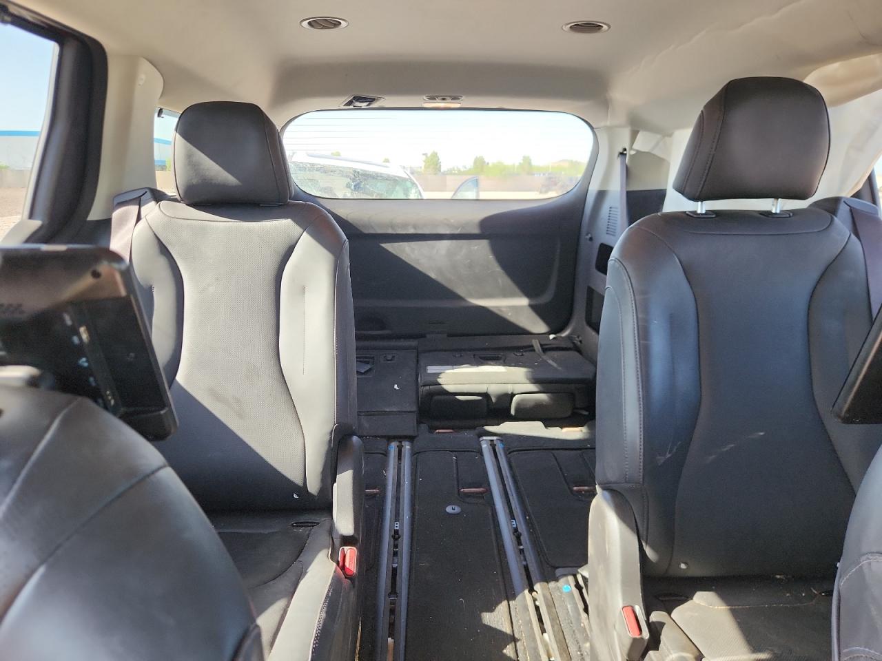 2022 Kia Carnival Sx Prestige VIN: KNDNE5H33N6068879 Lot: 60563775