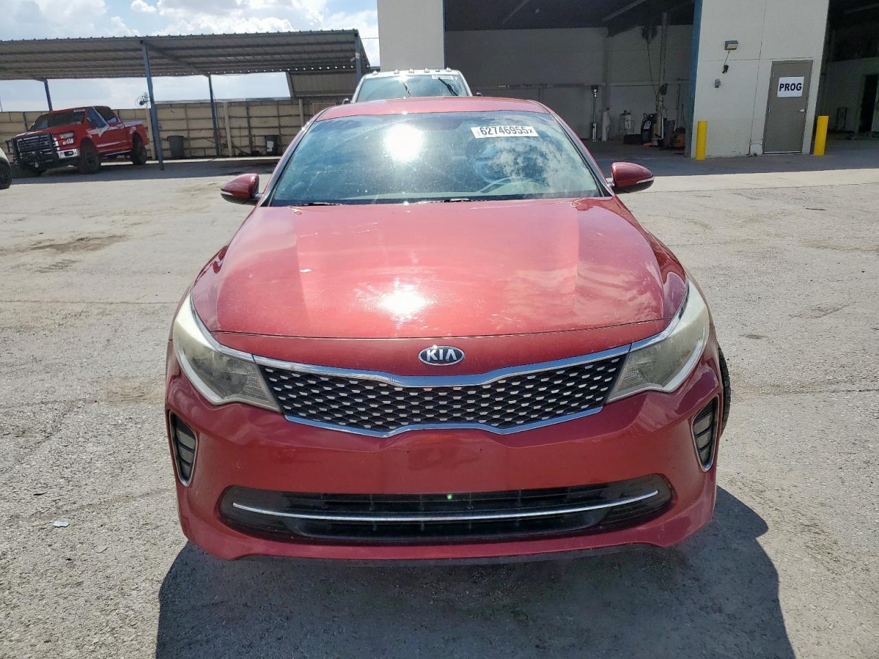 KIA OPTIMA 2018 VIN 5XXGT4L35JG223864 фото 5