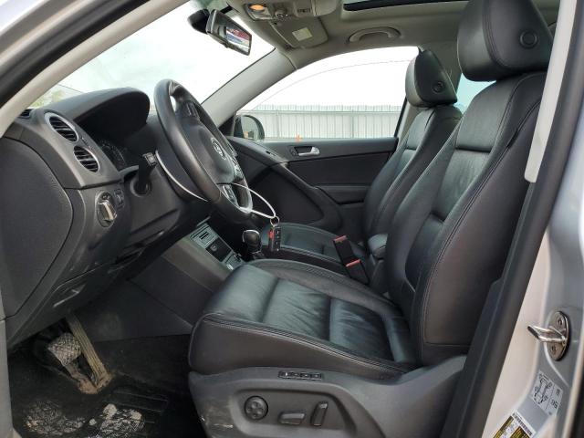  VOLKSWAGEN TIGUAN 2017 Srebrny