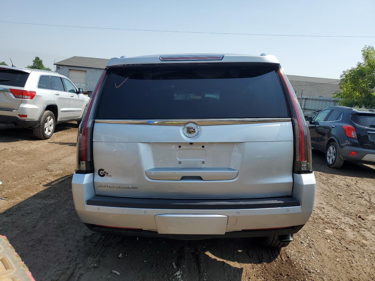 2015 Cadillac Escalade Luxury VIN: 1GYS4BKJ8FR305999 Lot: 59941935