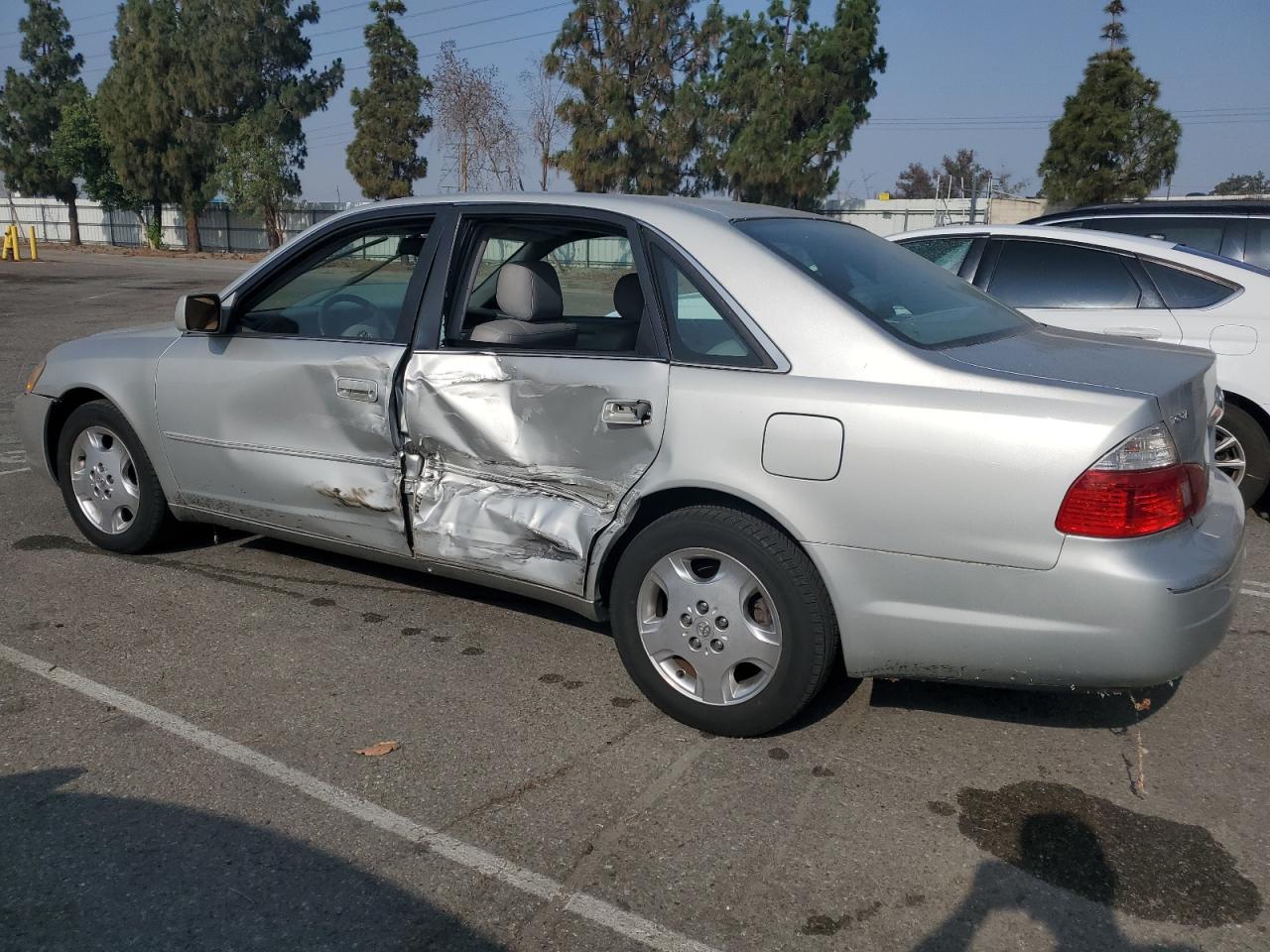 TOYOTA AVALON 2004 VIN 4T1BF28B14U383112 photo 2