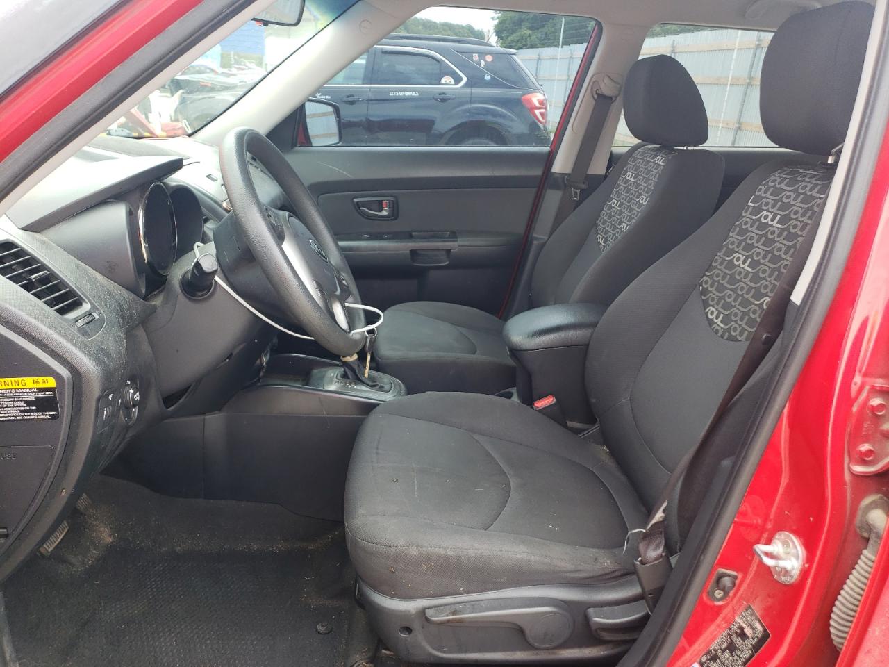 2011 Kia Soul + VIN: KNDJT2A27B7273809 Lot: 62750135