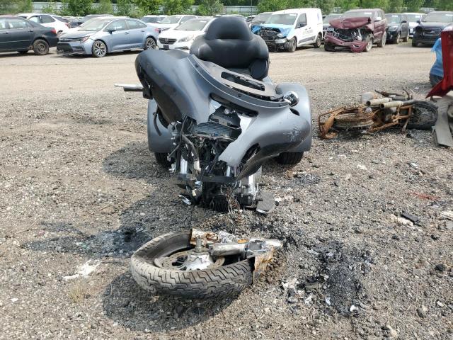  HARLEY-DAVIDSON FL 2021 Черный