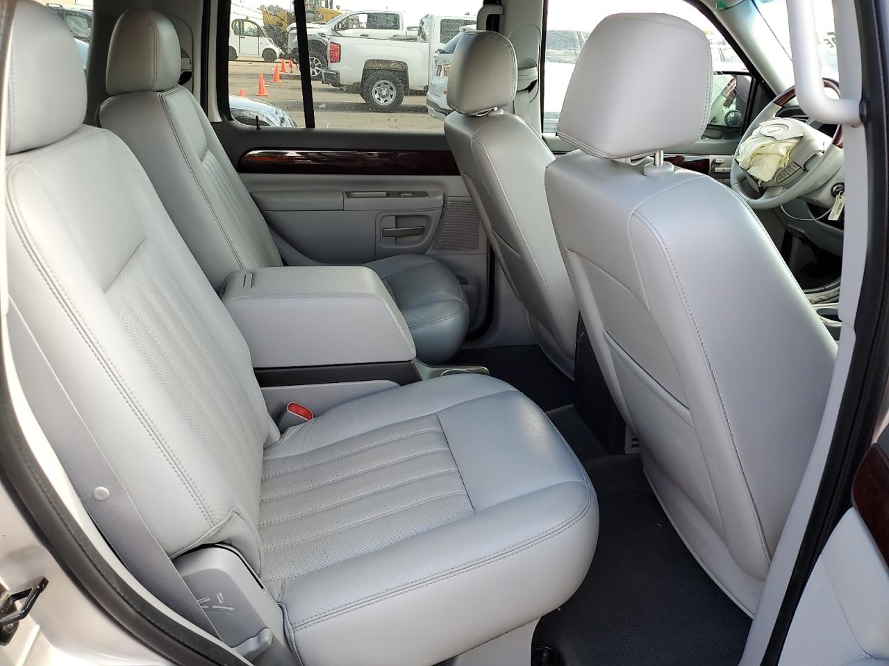 2004 Lincoln Aviator VIN: 5LMEU88H94ZJ44370 Lot: 62401155