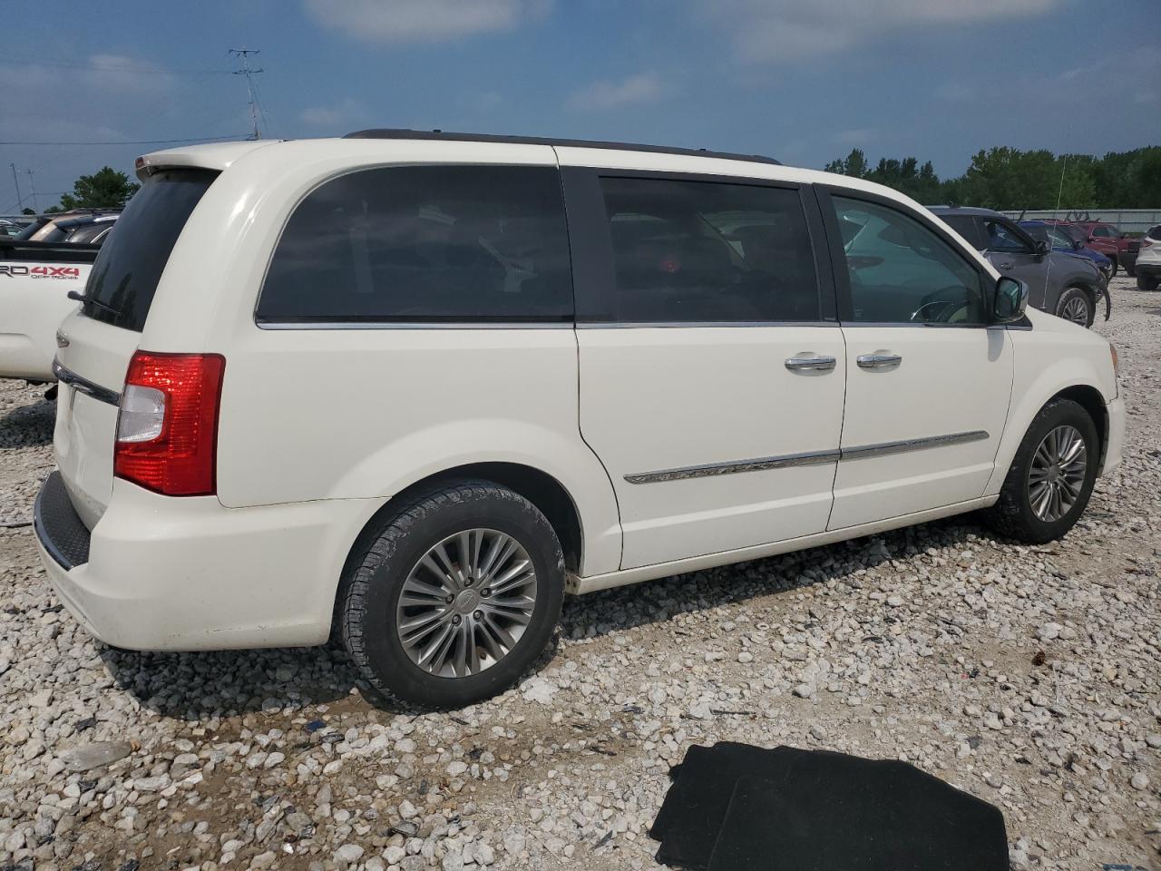 CHRYSLER MINIVAN 2013 VIN 2C4RC1CG4DR509341 фото 3