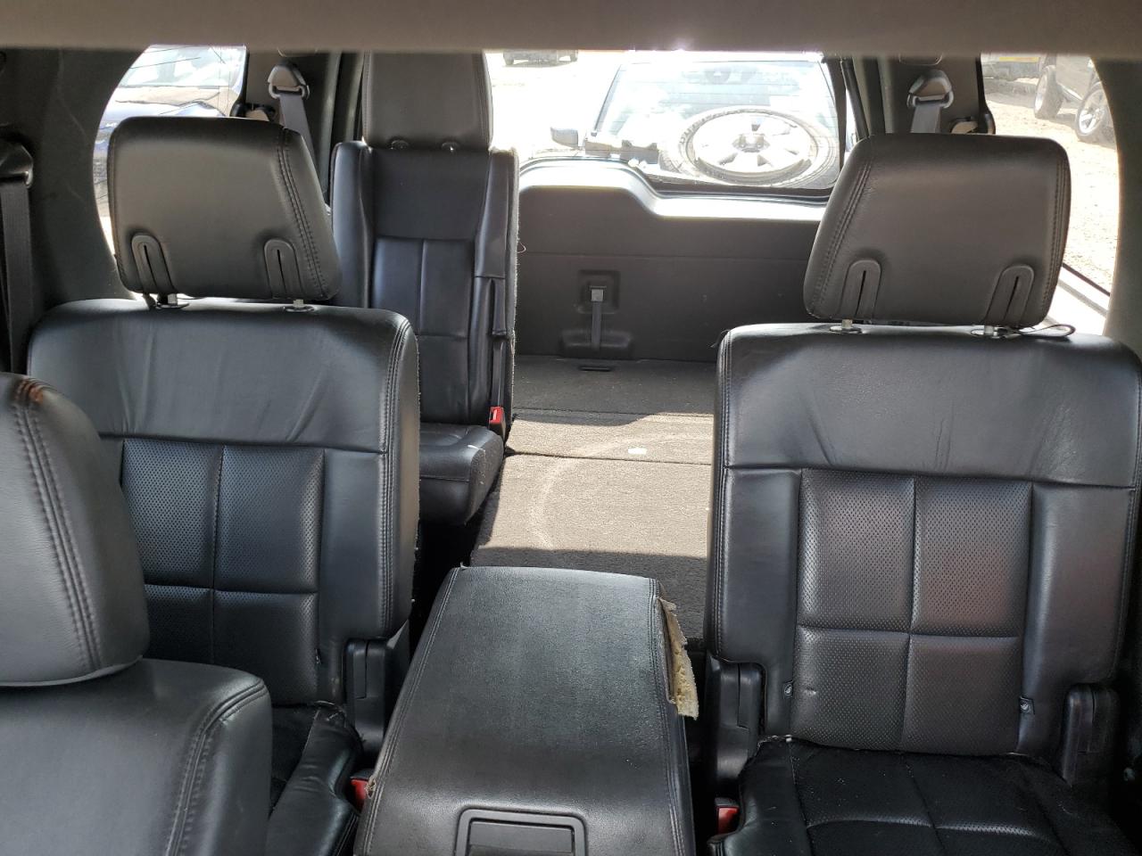 2010 Lincoln Navigator VIN: 5LMJJ2J58AEJ04949 Lot: 62190445
