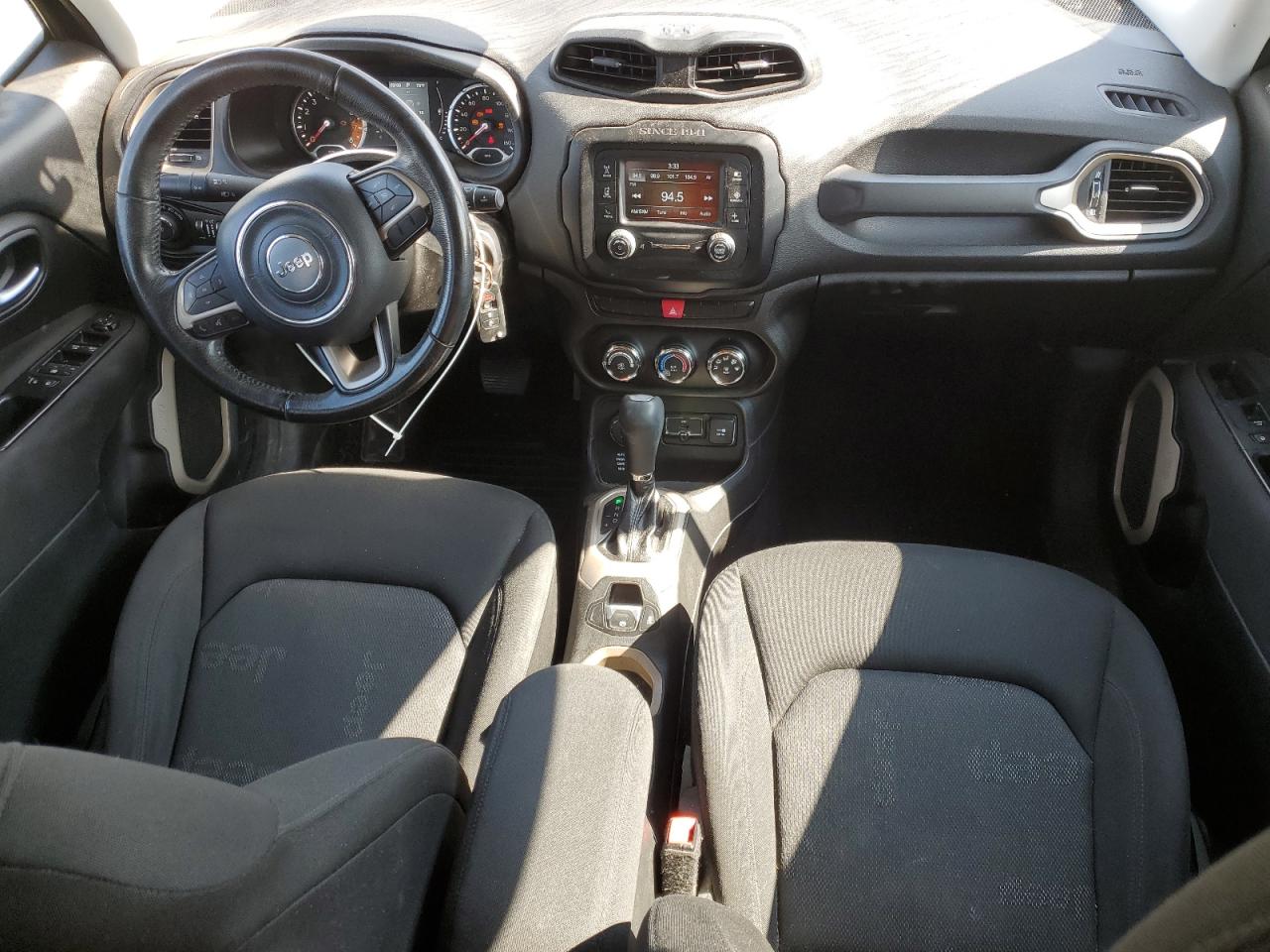 2015 Jeep Renegade Latitude VIN: ZACCJBBT4FPC28941 Lot: 61989835