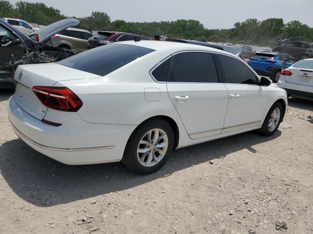  VOLKSWAGEN PASSAT 2017 White