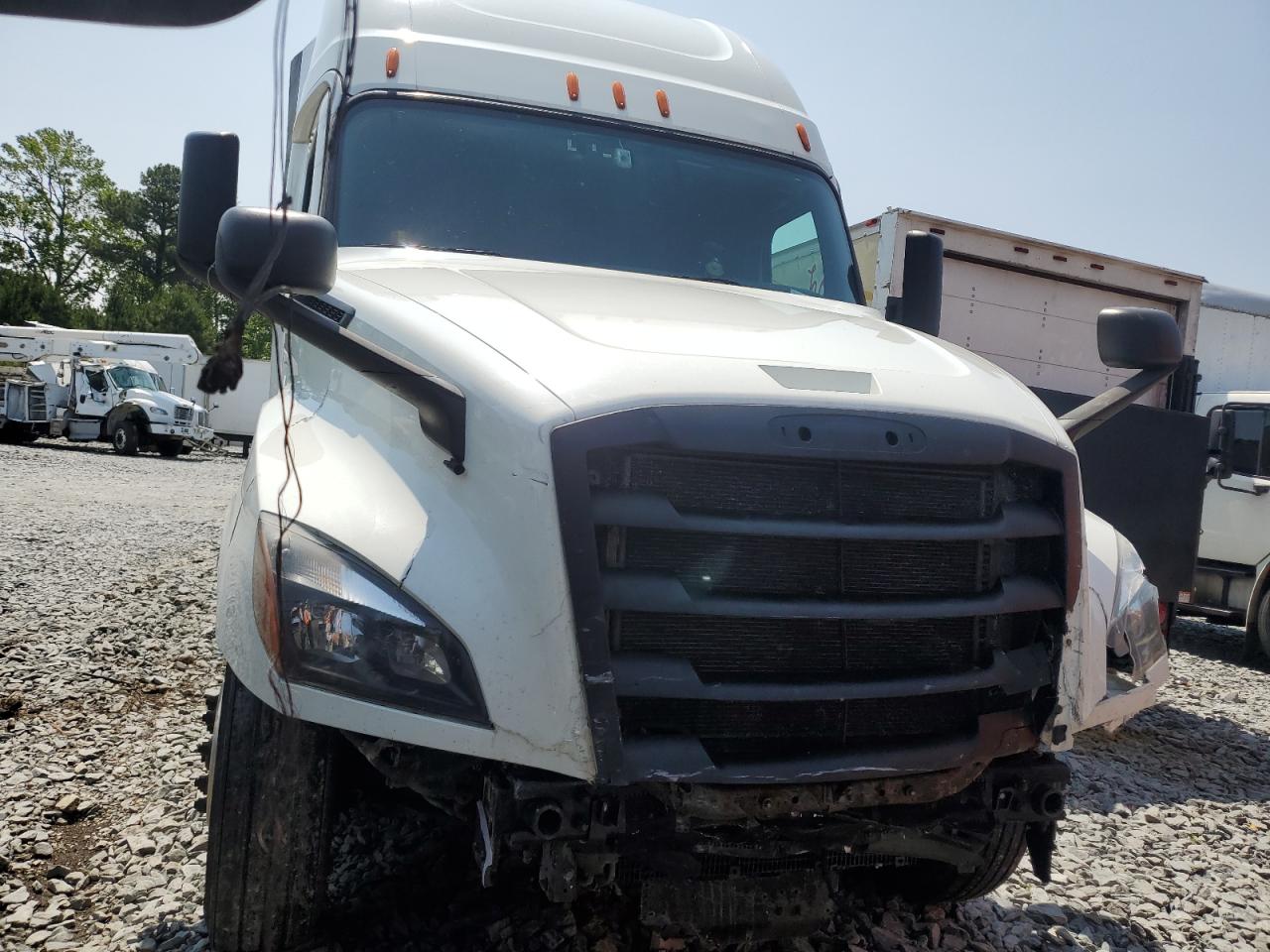 2020 Freightliner Cascadia 126 Semi Truck for Sale in Dunn, NC - Front End