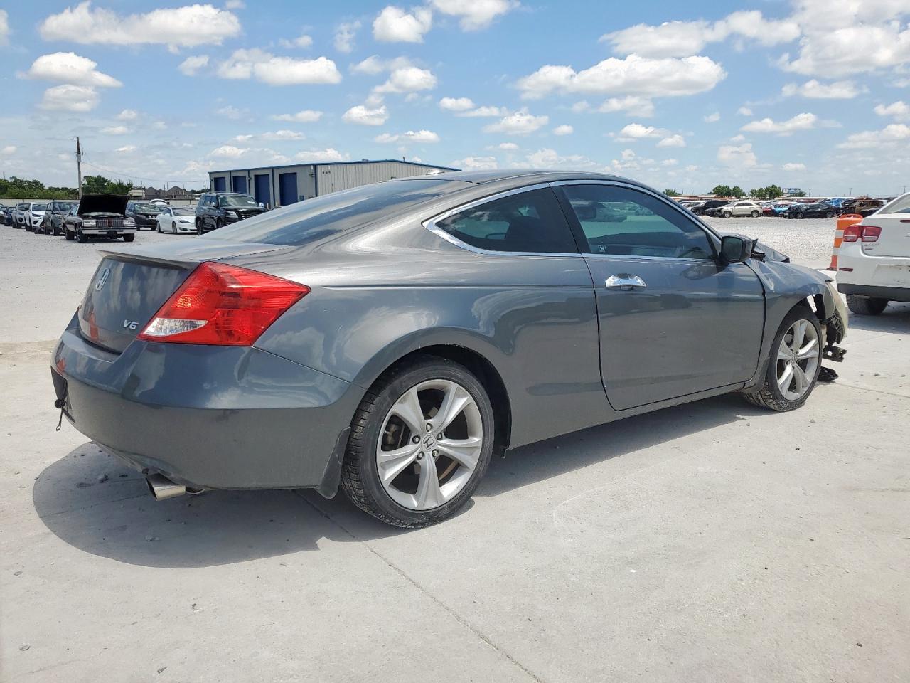 HONDA ACCORD 2011 VIN 1HGCS2B89BA001667 photo 3