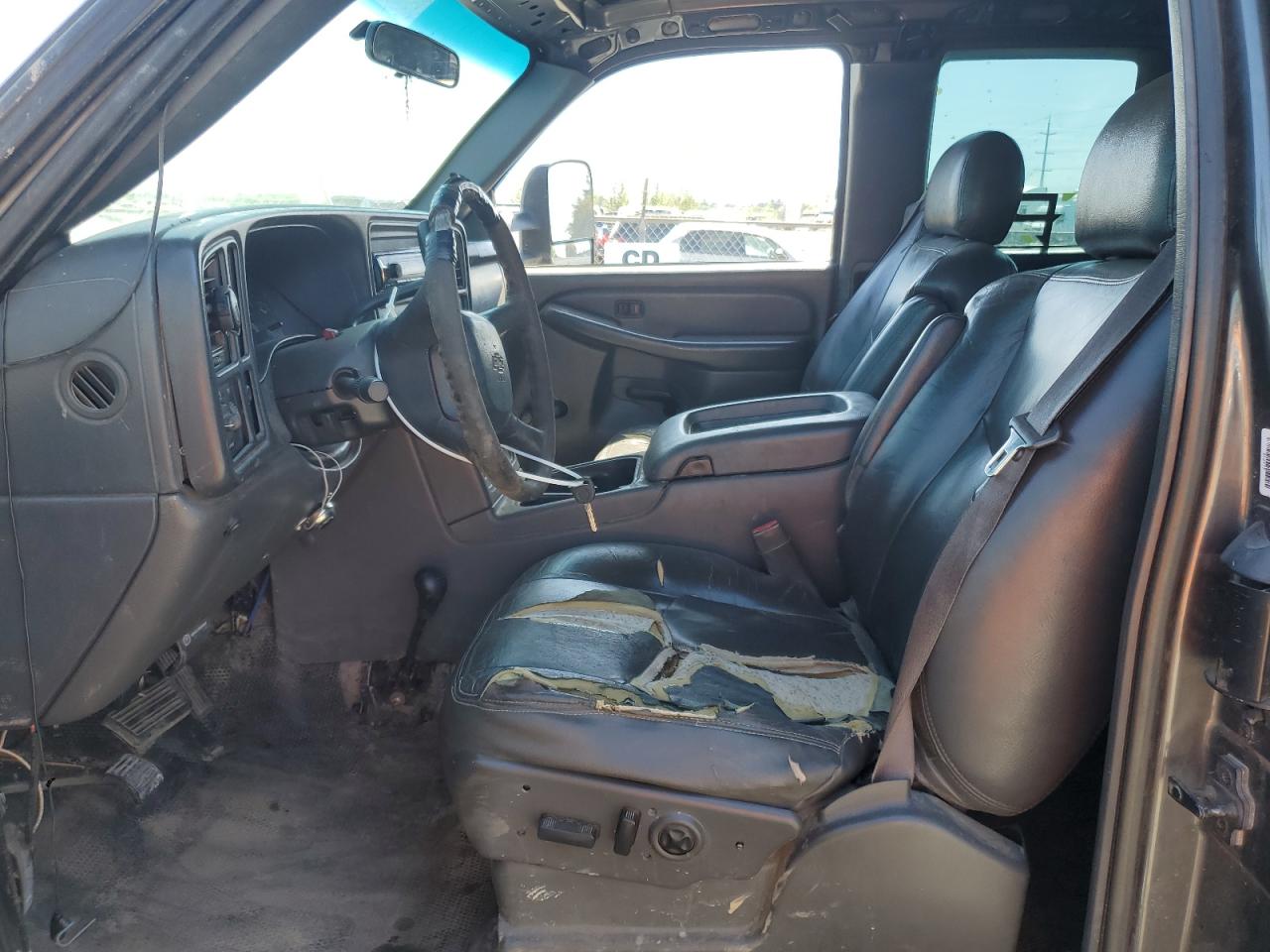 2002 Chevrolet Silverado K2500 Heavy Duty VIN: 1GCHK29U12E136559 Lot: 59023365