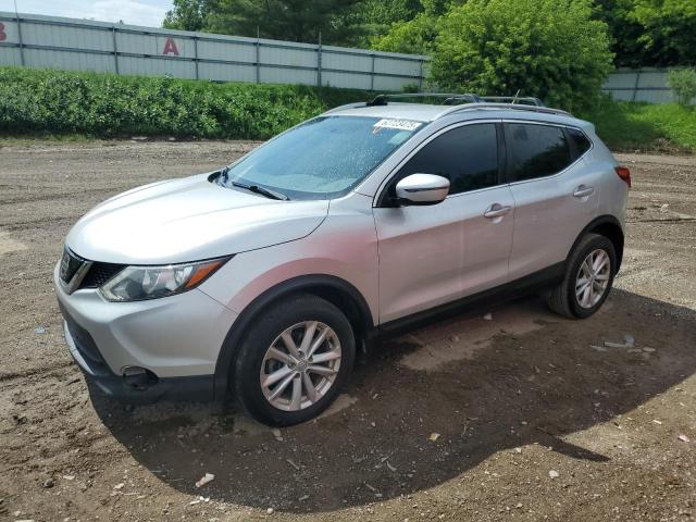  NISSAN ROGUE 2018 Серебристый