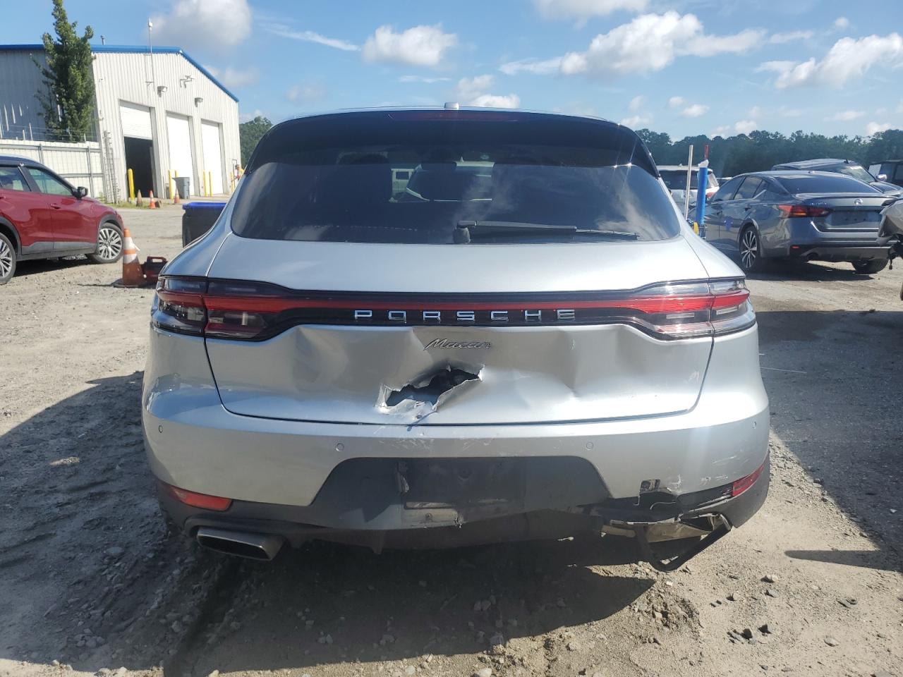 2020 Porsche Macan VIN: WP1AA2A58LLB06415 Lot: 60933815