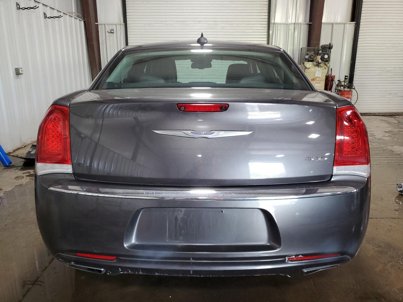 2015 Chrysler 300 Limited VIN: 2C3CCAAG0FH828709 Lot: 59428145