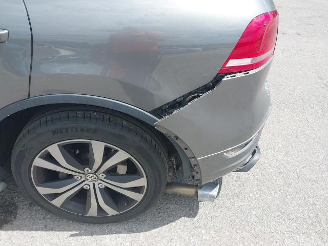 2014 VOLKSWAGEN TOUAREG V6