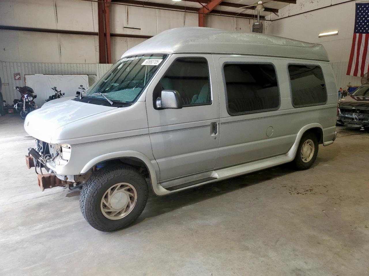 2001 Ford Econoline E150 Van for Sale in Lufkin, TX - Front End