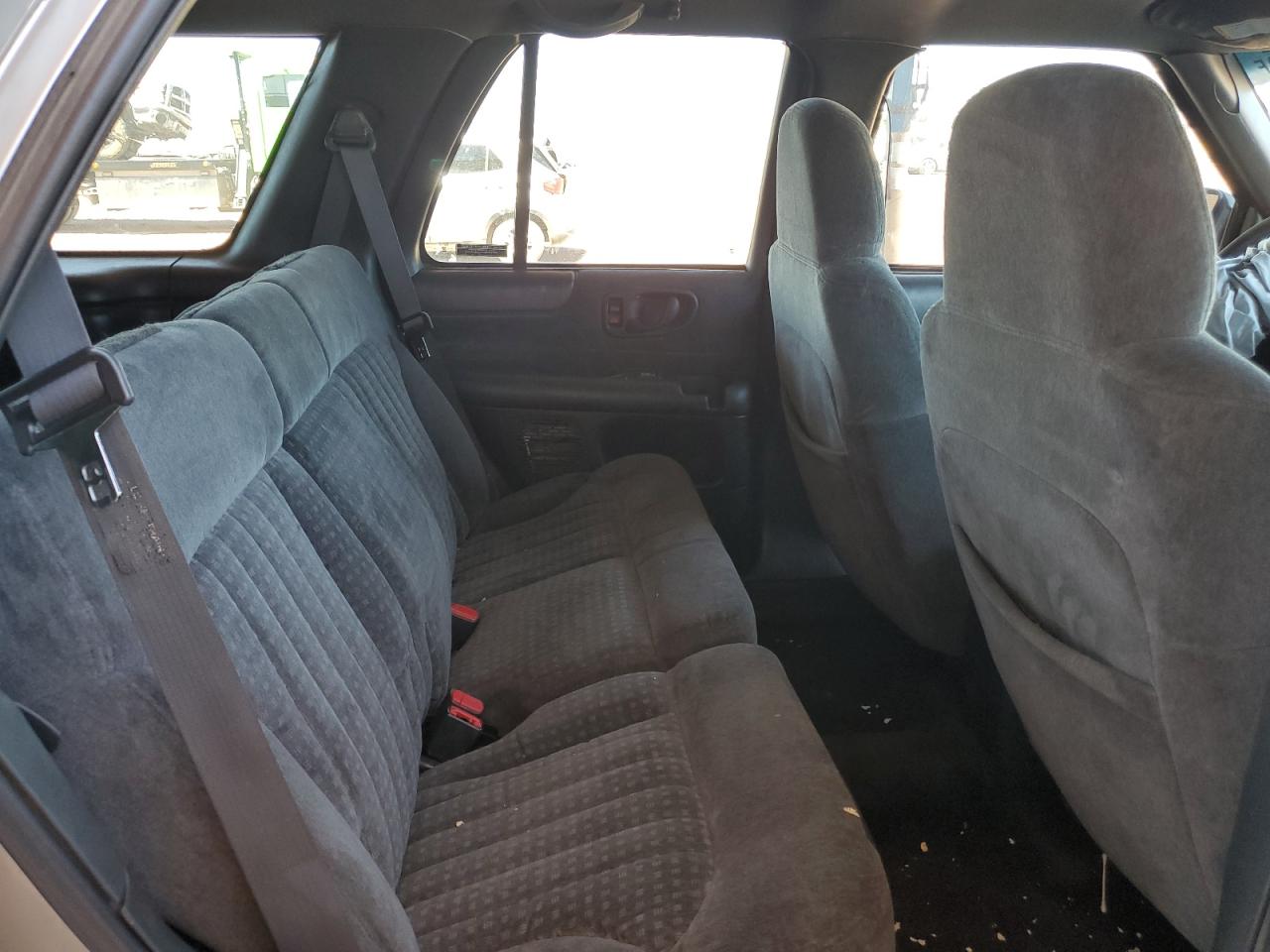 1gndt13w4y2223261 1GNDT13W4Y2223261 2000 Chevrolet Blazer