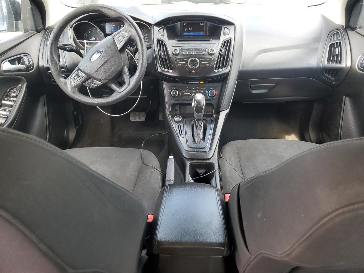 2016 Ford Focus Se VIN: 1FADP3K28GL284988 Lot: 62724885