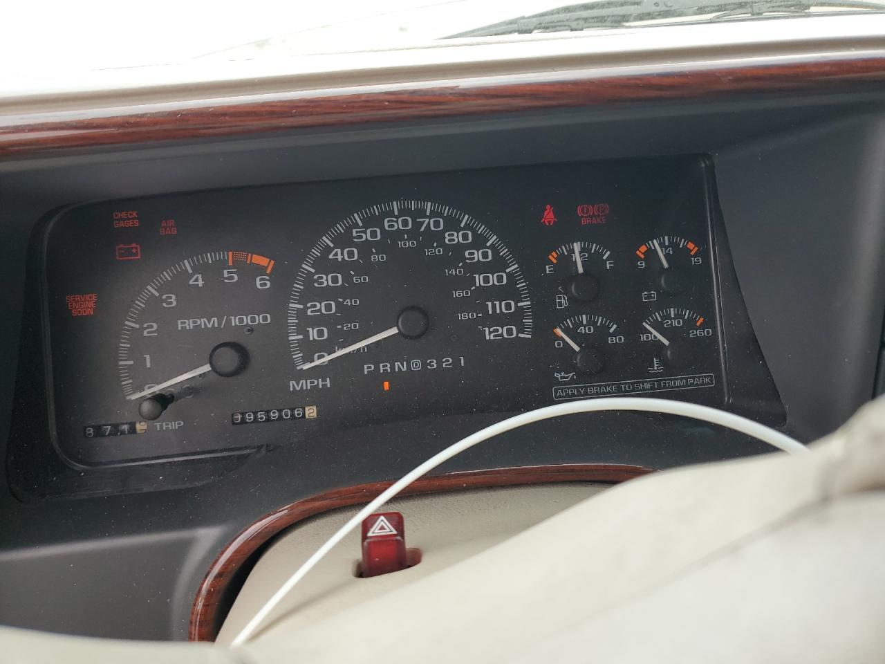 2000 Cadillac Escalade VIN: 1GYEK13R4YR120238 Lot: 61397315