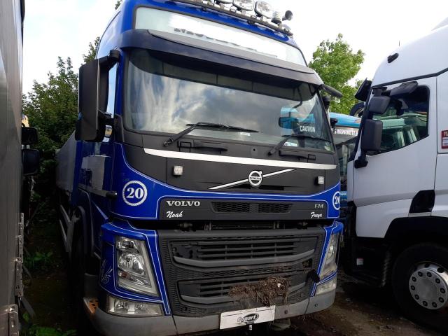 2015 VOLVO FM