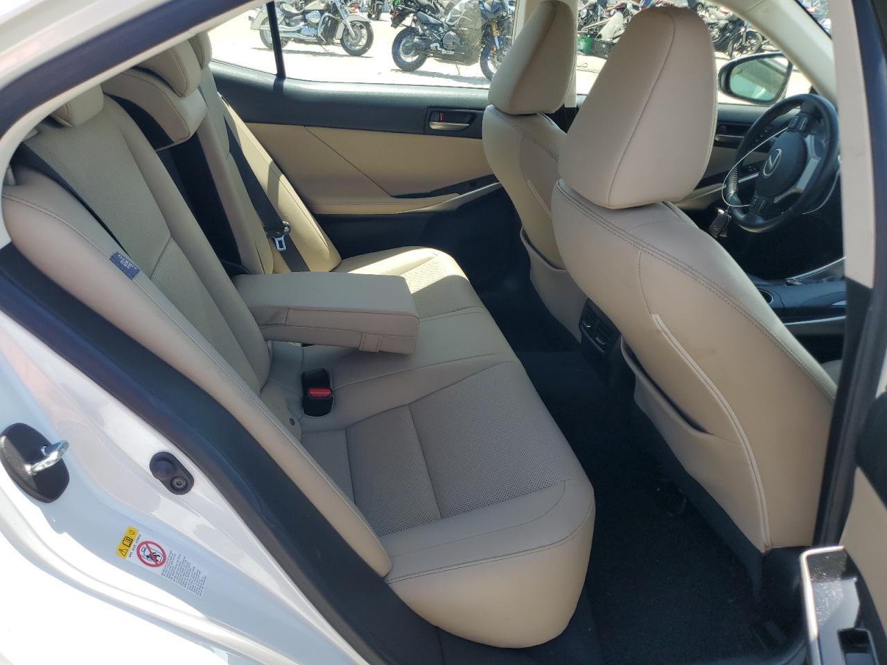 2018 Lexus Is 300 VIN: JTHBA1D24J5070501 Lot: 61601275