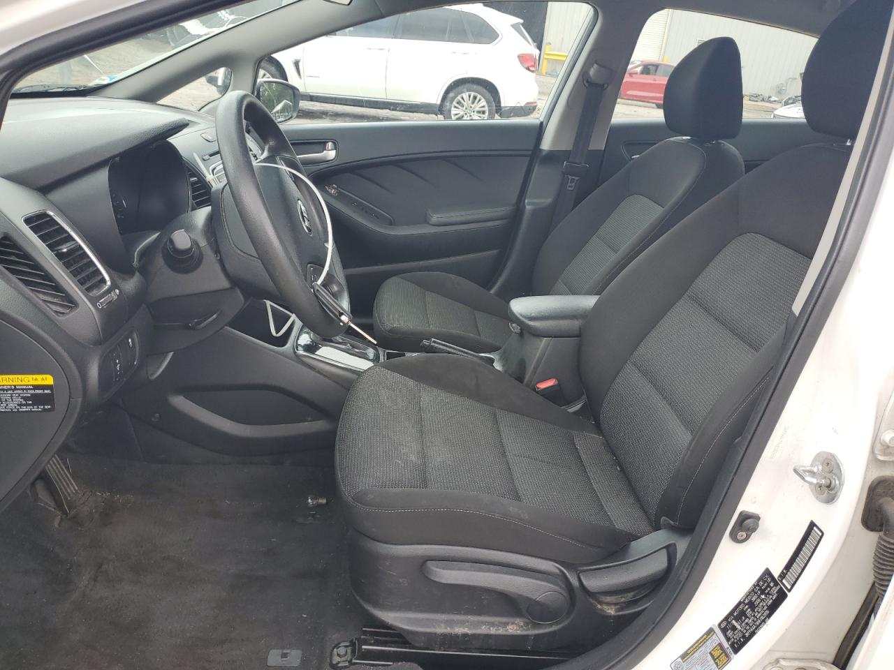 2017 Kia Forte Lx VIN: 3KPFK4A79HE082806 Lot: 60673045