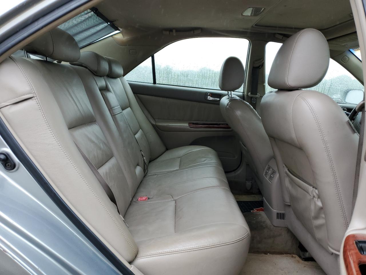 2005 Toyota Camry Le VIN: 4T1BF30K75U613335 Lot: 62474015