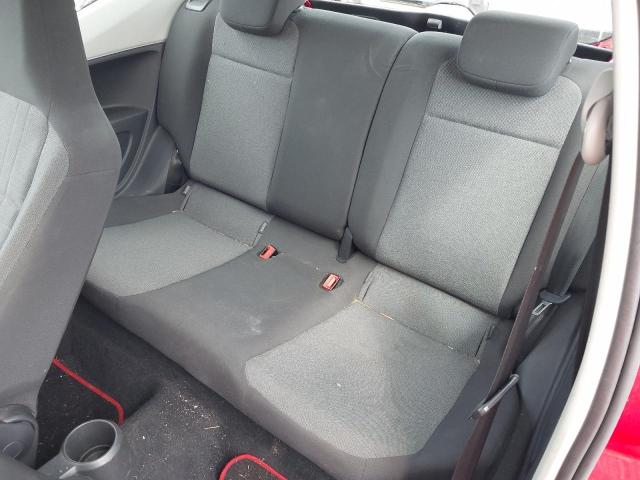 2014 VOLKSWAGEN MOVE UP