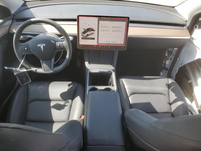  TESLA MODEL Y 2024 Білий