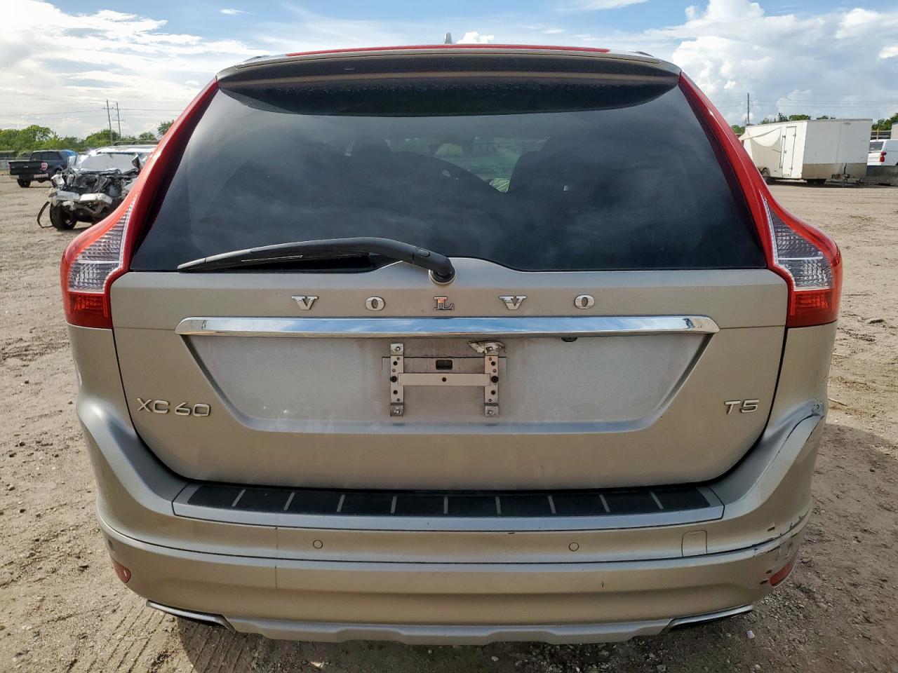 2016 Volvo Xc60 T5 Premier VIN: YV440MDK4G2802034 Lot: 62601895