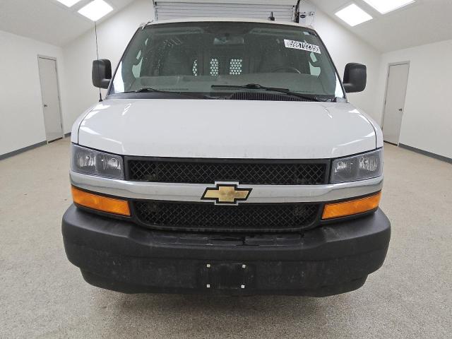  CHEVROLET EXPRESS 2022 Biały