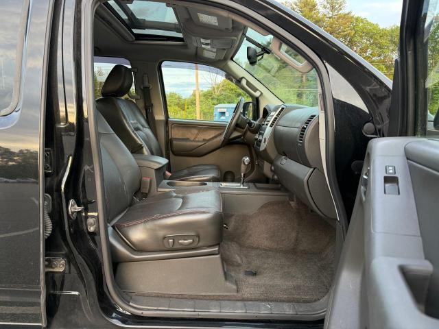 Pickups NISSAN FRONTIER 2012 Czarny