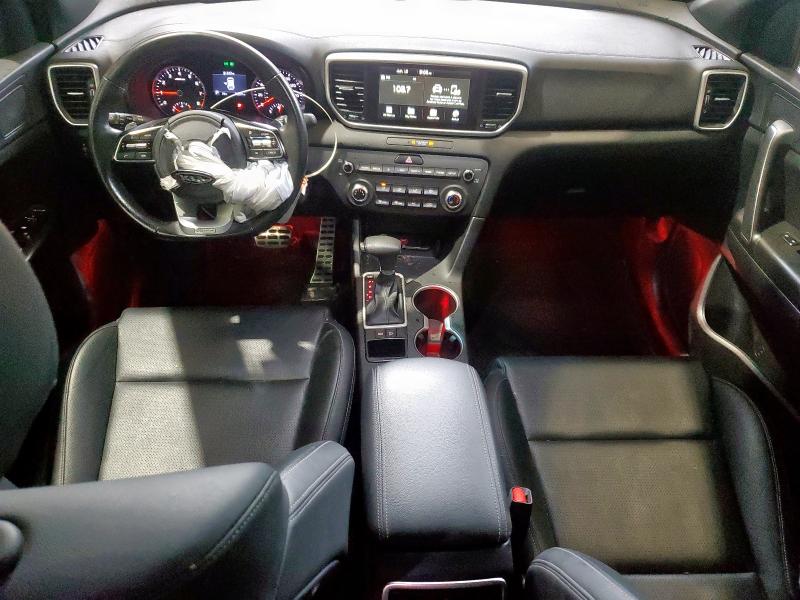  KIA SPORTAGE 2022 Красный