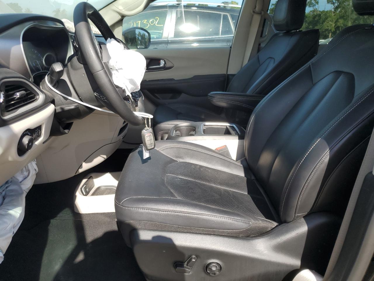 2024 Chrysler Pacifica Touring L VIN: 2C4RC1BG0RR124772 Lot: 61560665