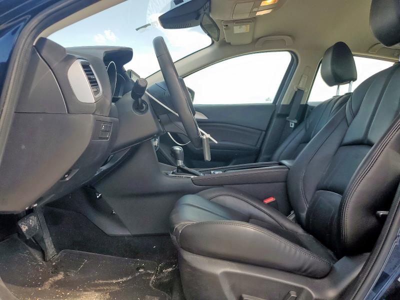  MAZDA 3 2018 Синий