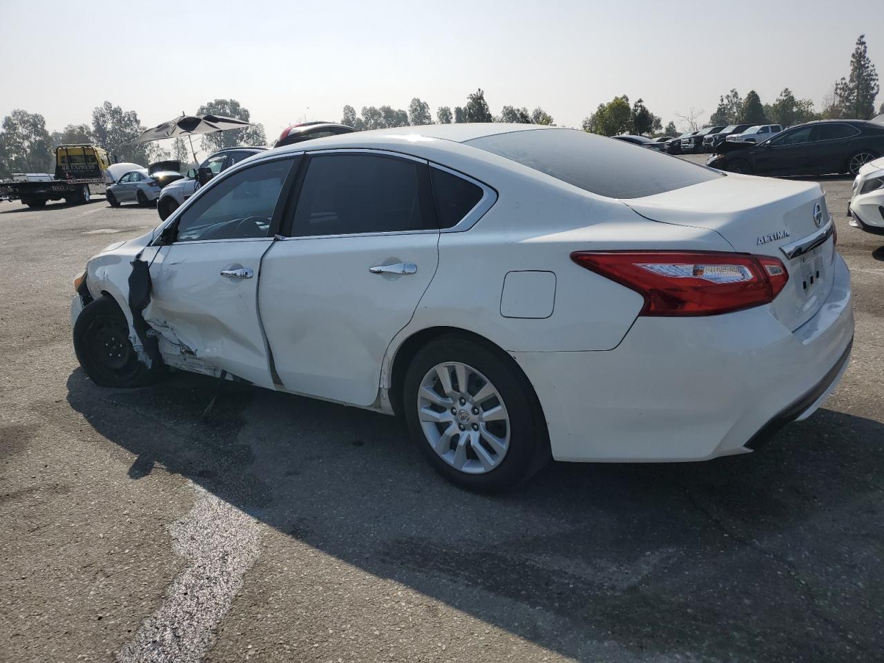 NISSAN ALTIMA 2016 VIN 1N4AL3AP2GN342769 photo 2