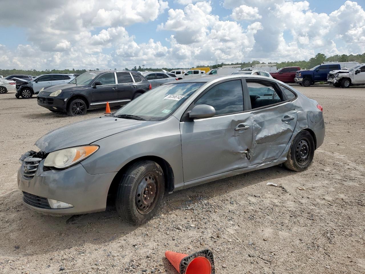 HYUNDAI ELANTRA 2010 VIN KMHDU4AD7AU192683
