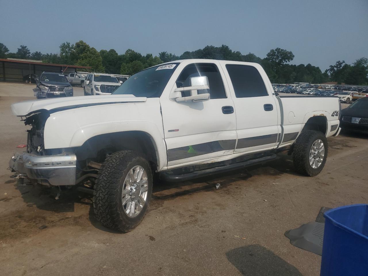 2005 Chevrolet Silverado K2500 Heavy Duty for Sale in Florence, MS - Front End