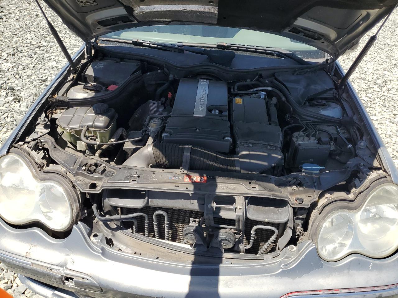 2005 Mercedes-Benz C 230K Sport Sedan VIN: WDBRF40J35F692540 Lot: 61839585