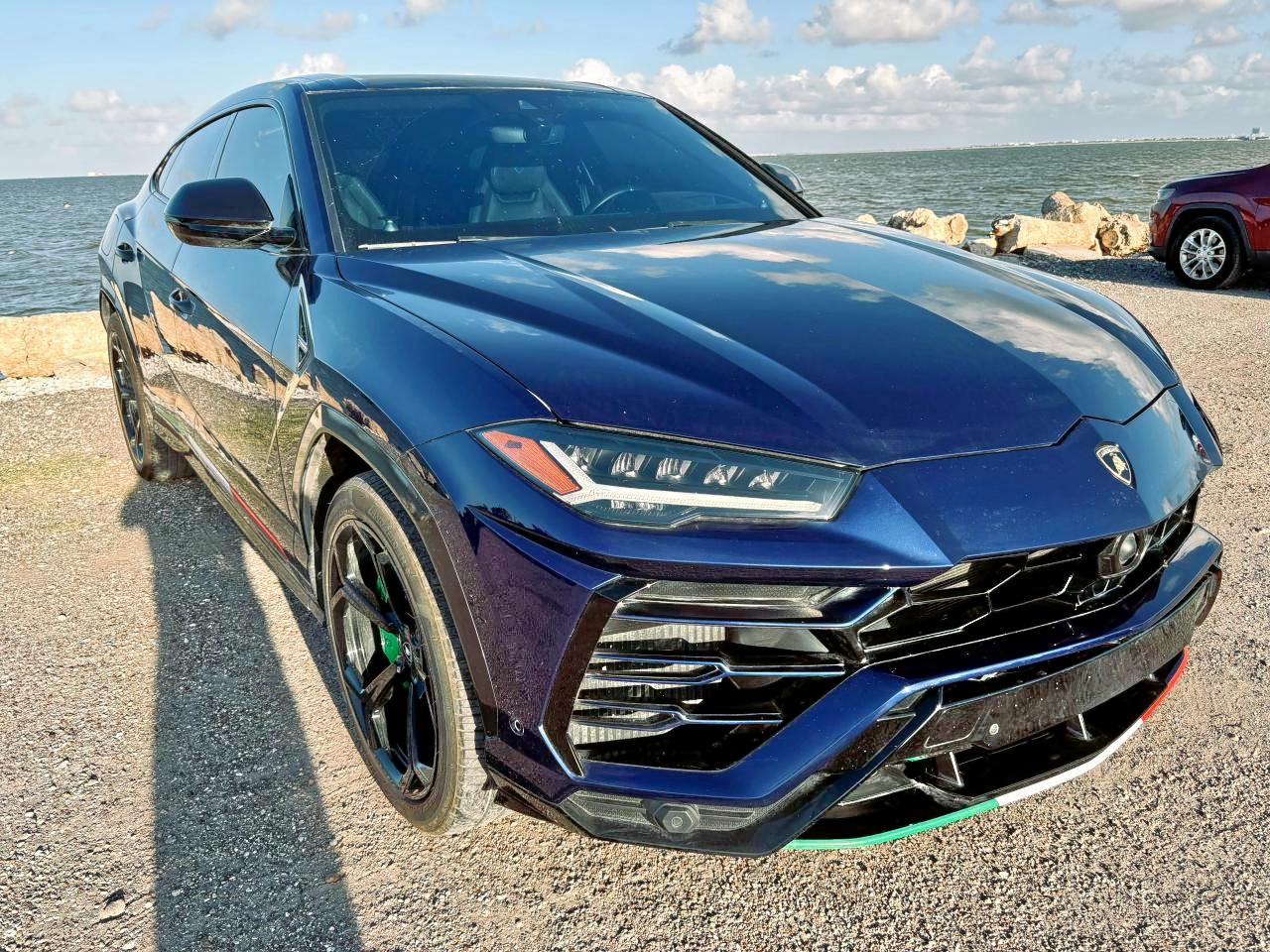 2019 Lamborghini Urus for Sale in Houston, TX - Missing/Altered Vin