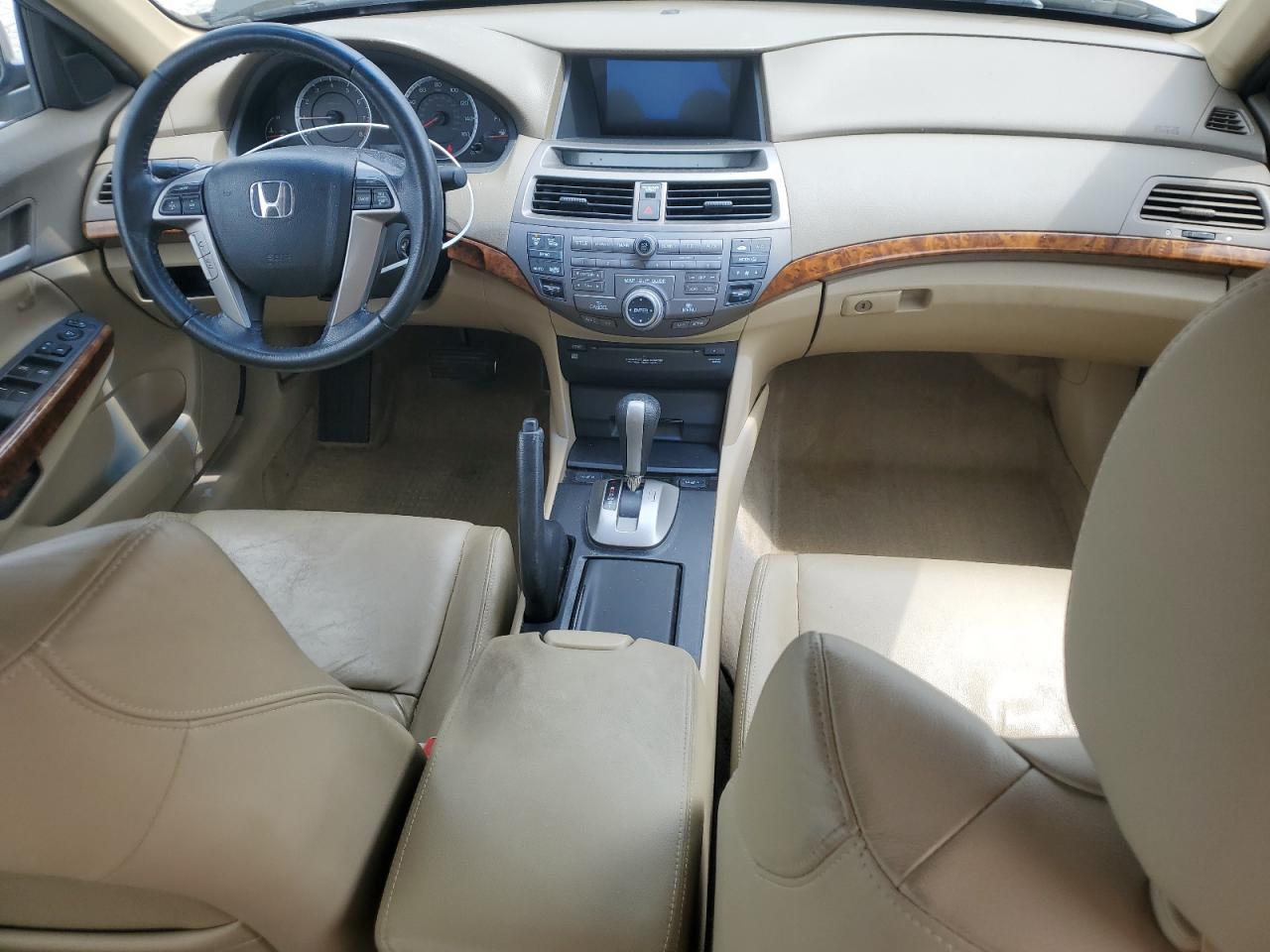 2010 Honda Accord Exl VIN: 1HGCP2F83AA070526 Lot: 62726935