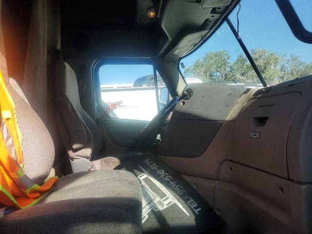 2018 FREIGHTLINER CASCADIA 125 TRUCK