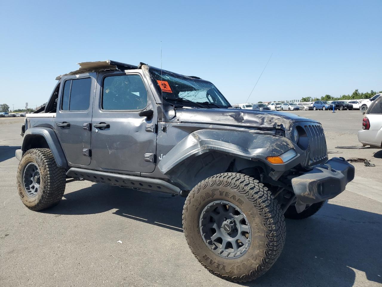 JEEP WRANGLER 2018 VIN 1C4HJXDG1JW181852 photo 4