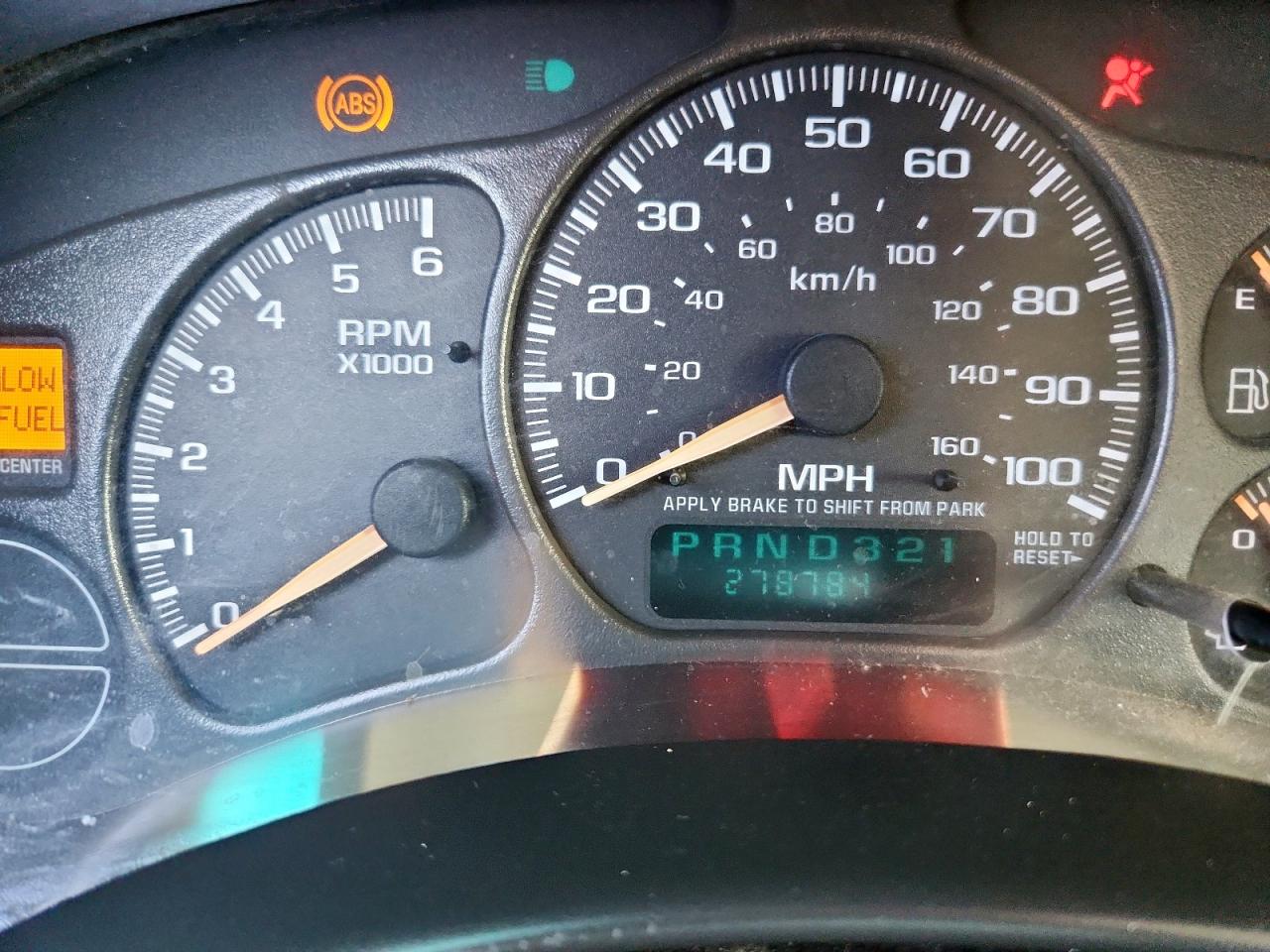 2002 GMC New Sierra C1500 VIN: 2GTEC19T721402332 Lot: 61148925