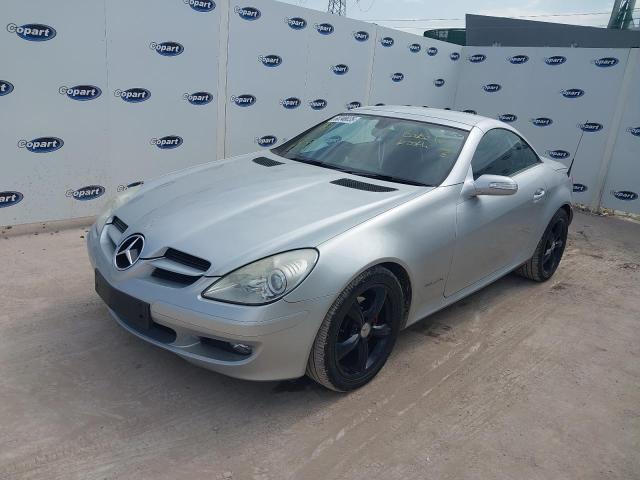 2005 MERCEDES BENZ SLK 200 KO for sale at Copart BRISTOL