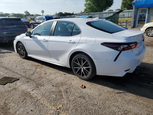  TOYOTA CAMRY 2021 Белы