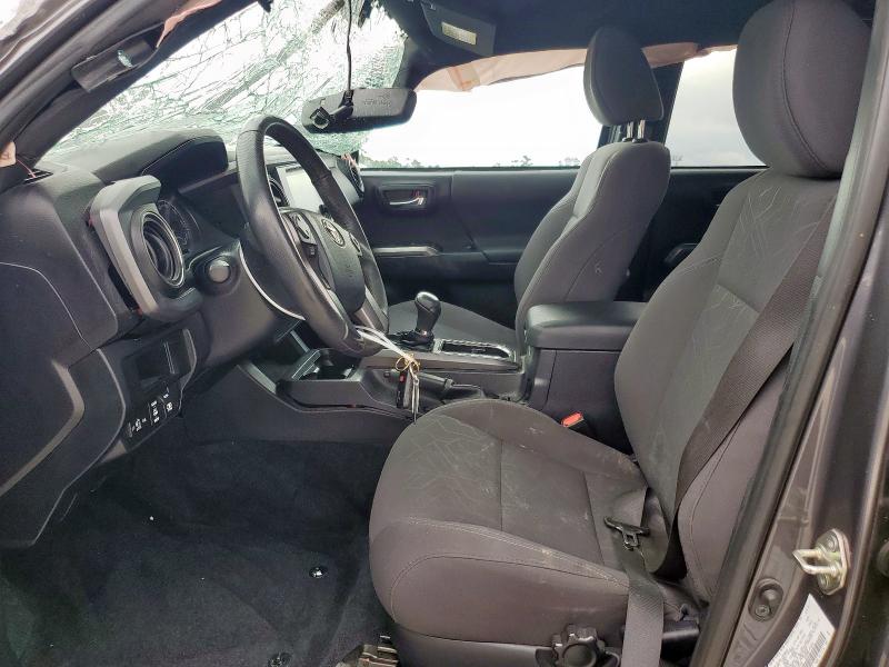  TOYOTA TACOMA 2017 Серый