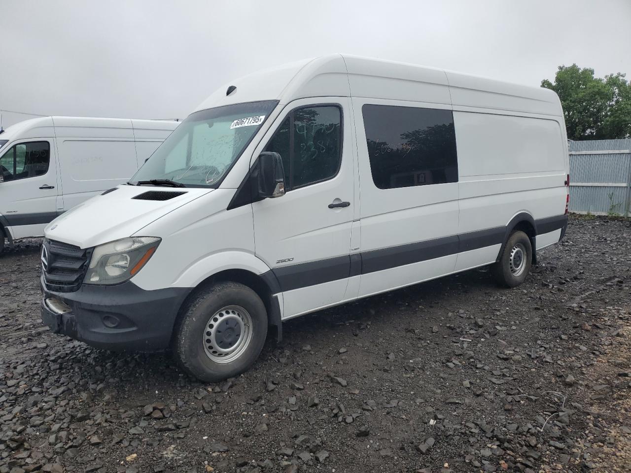 2015 Mercedes-Benz Sprinter 2500 на продаже в Marlboro, NY - Normal Wear