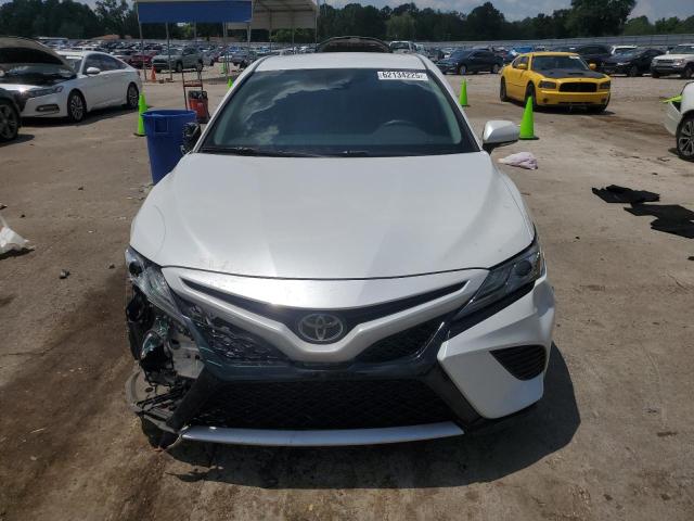  TOYOTA CAMRY 2019 Biały