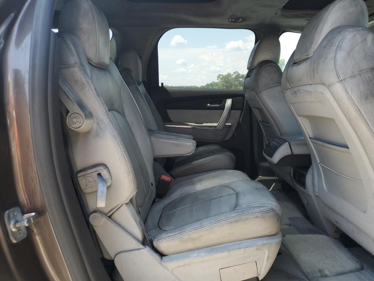 2008 GMC Acadia Slt-2 VIN: 1GKEV33748J205686 Lot: 62669315